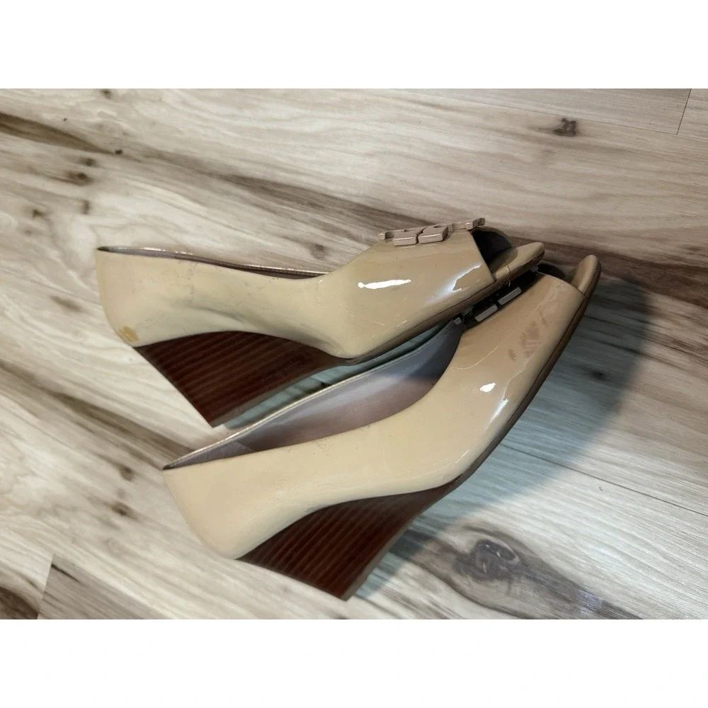 Tory Burch Lowell II Peep Toe Beige Wedge Pump Women Size 8.5 Rare